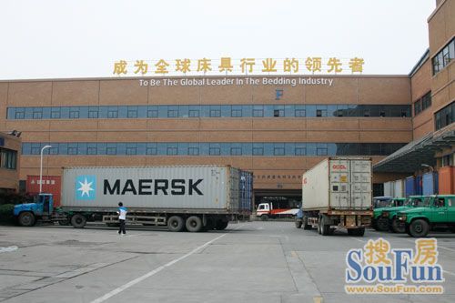 逛店日記:私訪床墊工廠 探秘喜臨門制造工序 -家具頻道-北京搜房裝修家居網(wǎng)